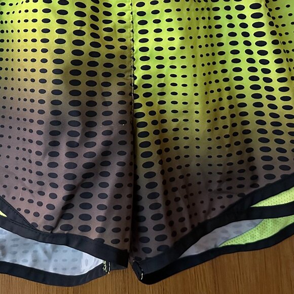 Black and Yellow Nike Shorts - Picture 5 of 8